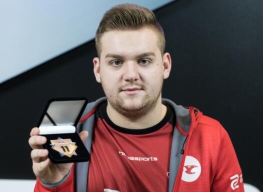 不公平！MSI官方回放显示T1的Ping值只有22？？？